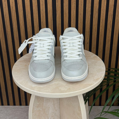 Off-White Out Of Office | Size 9 | Pre-Owned