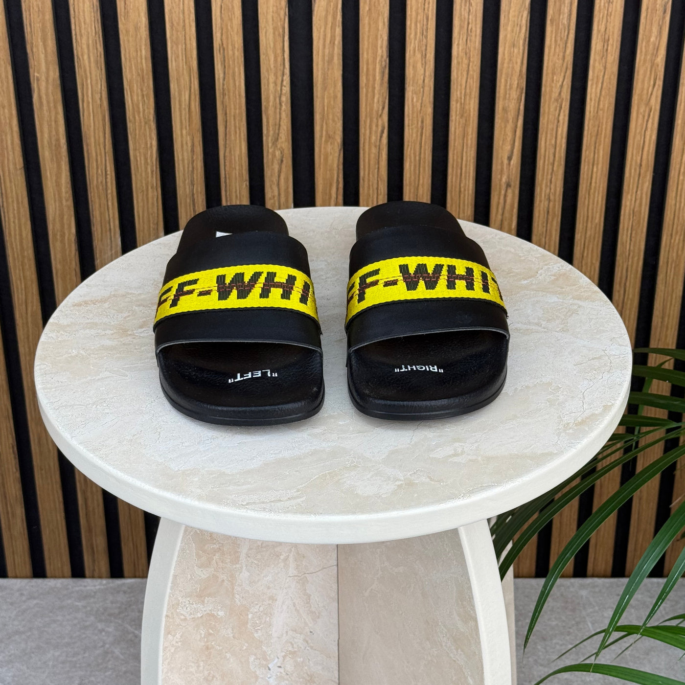 Off-White Sliders | SIZE 7 | Pre-Owned