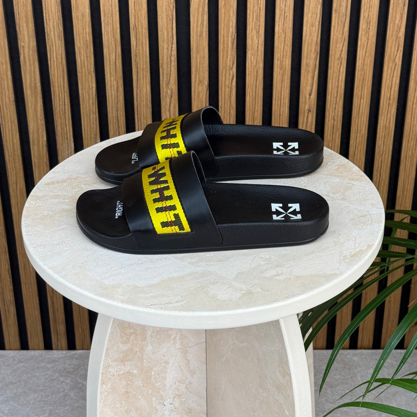 Off-White Sliders | SIZE 7 | Pre-Owned