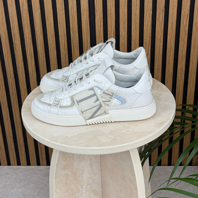 Valentino VL7N Strap | Size 9 | PRE-OWNED