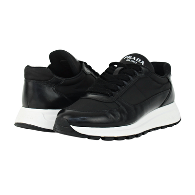 Prada Prax | Size 9 | Pre-Owned