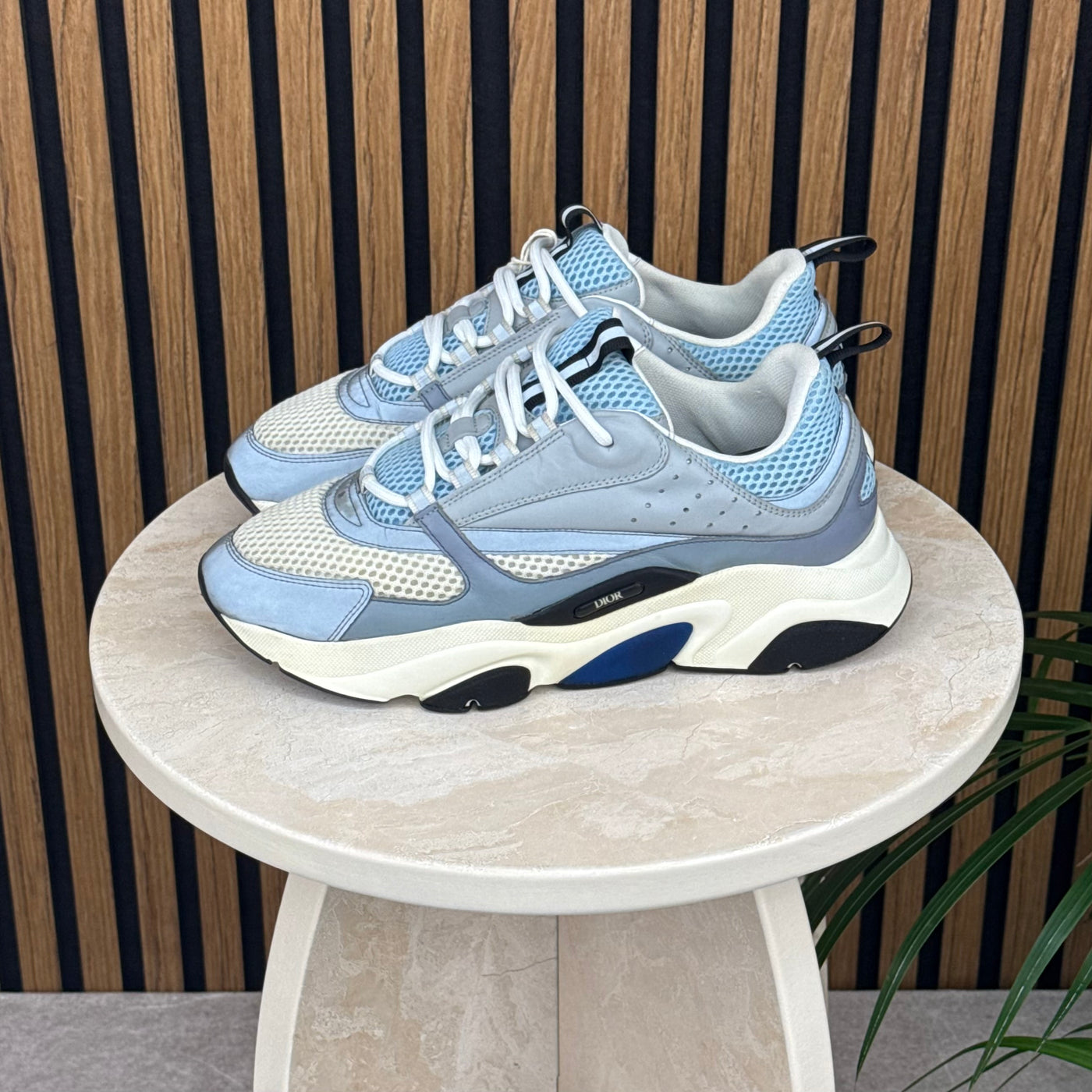 DIOR B22 | Size 7.5 | Pre-Owned