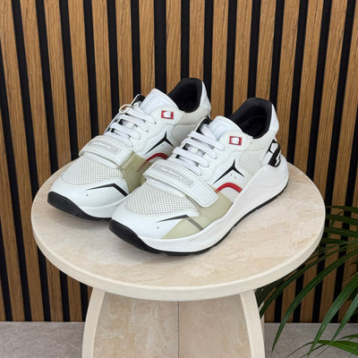 Burberry Ramsey | Size 9 | Pre-Owned