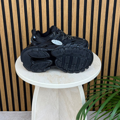 Balenciaga Track.1 | Size 7 | Pre-Owned