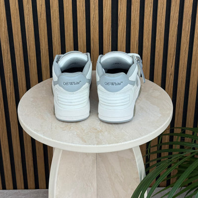 Off-White Out Of Office | Size 8 | Pre-Owned
