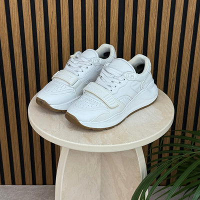 Burberry Ramsey | Size 8 | Pre-Owned