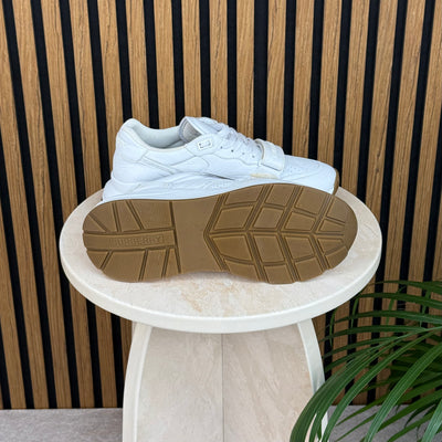 Burberry Ramsey | Size 8 | Pre-Owned