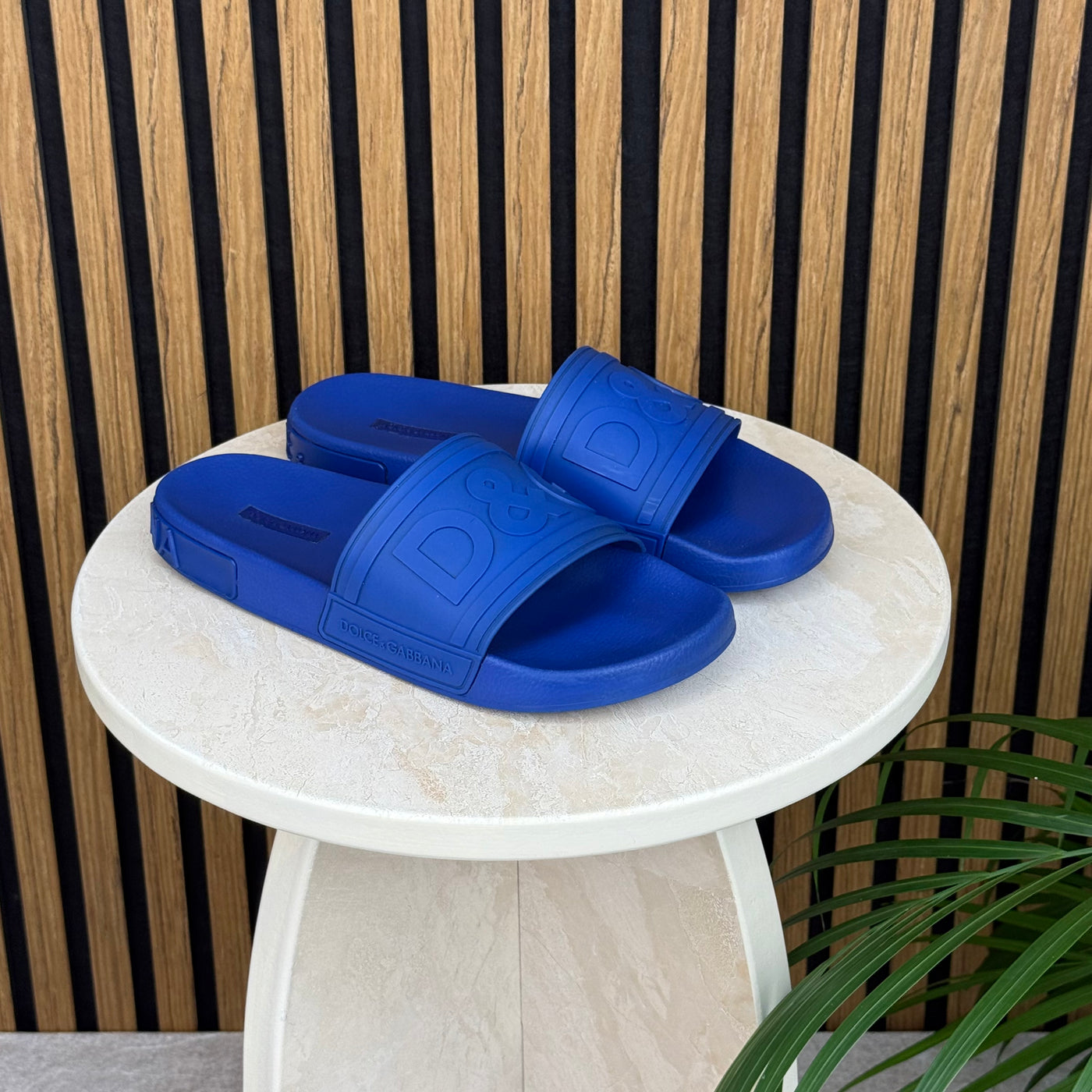 Dolce & Gabbana Logo Sliders | SIZE 9 | Pre-Owned