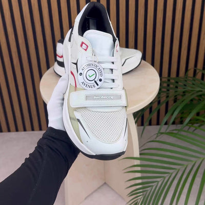 Burberry Ramsey | Size 9 | Pre-Owned